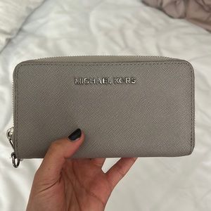 Michael Kors Wallet. Throwback color
